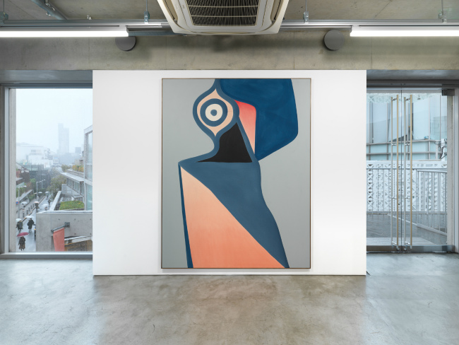 Installation view with Anthony Miler, <em>Pillar</em>, 2019, Photo: Dan Bradica